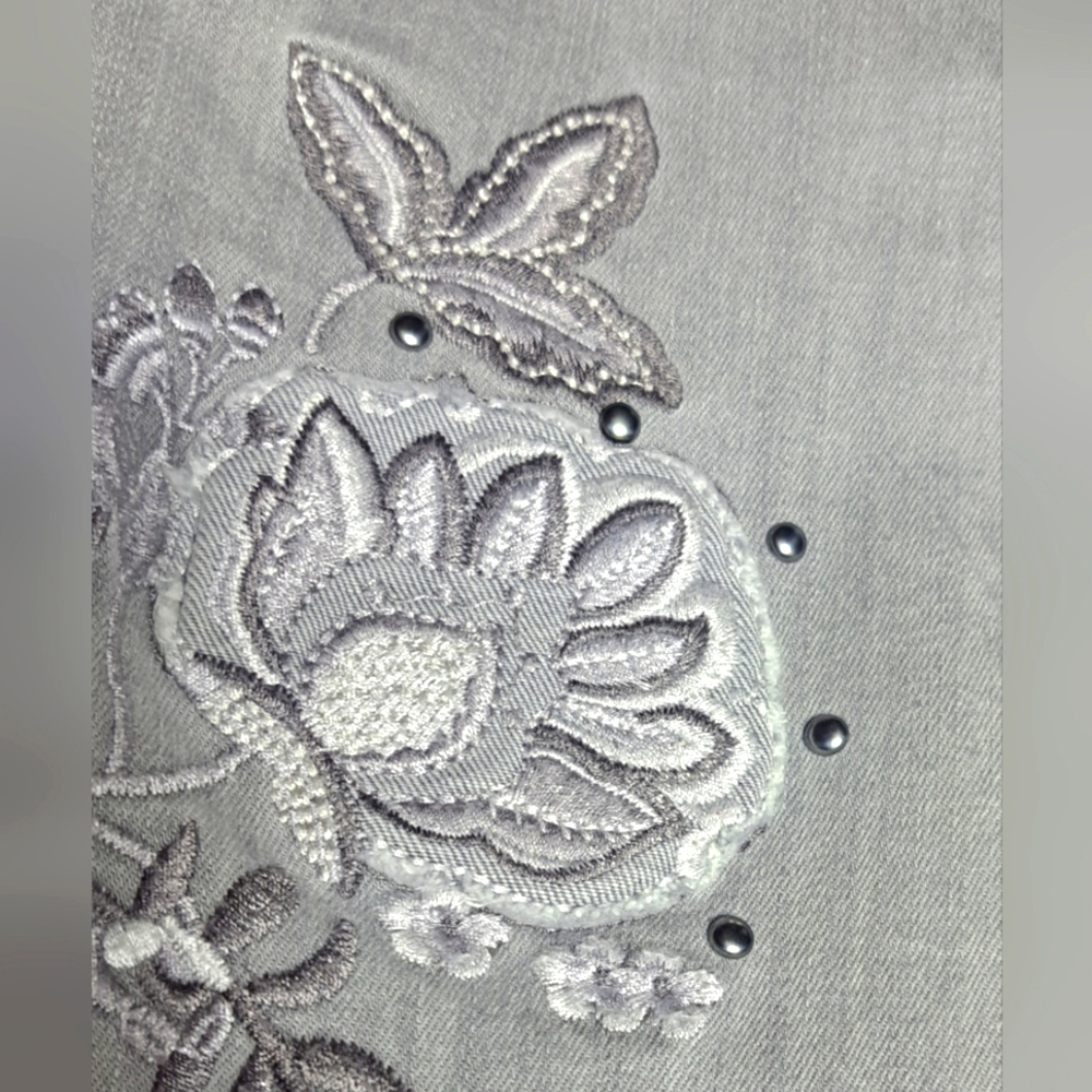 Chico's Light Gray Embroidered Jeggings - Picture 6 of 8